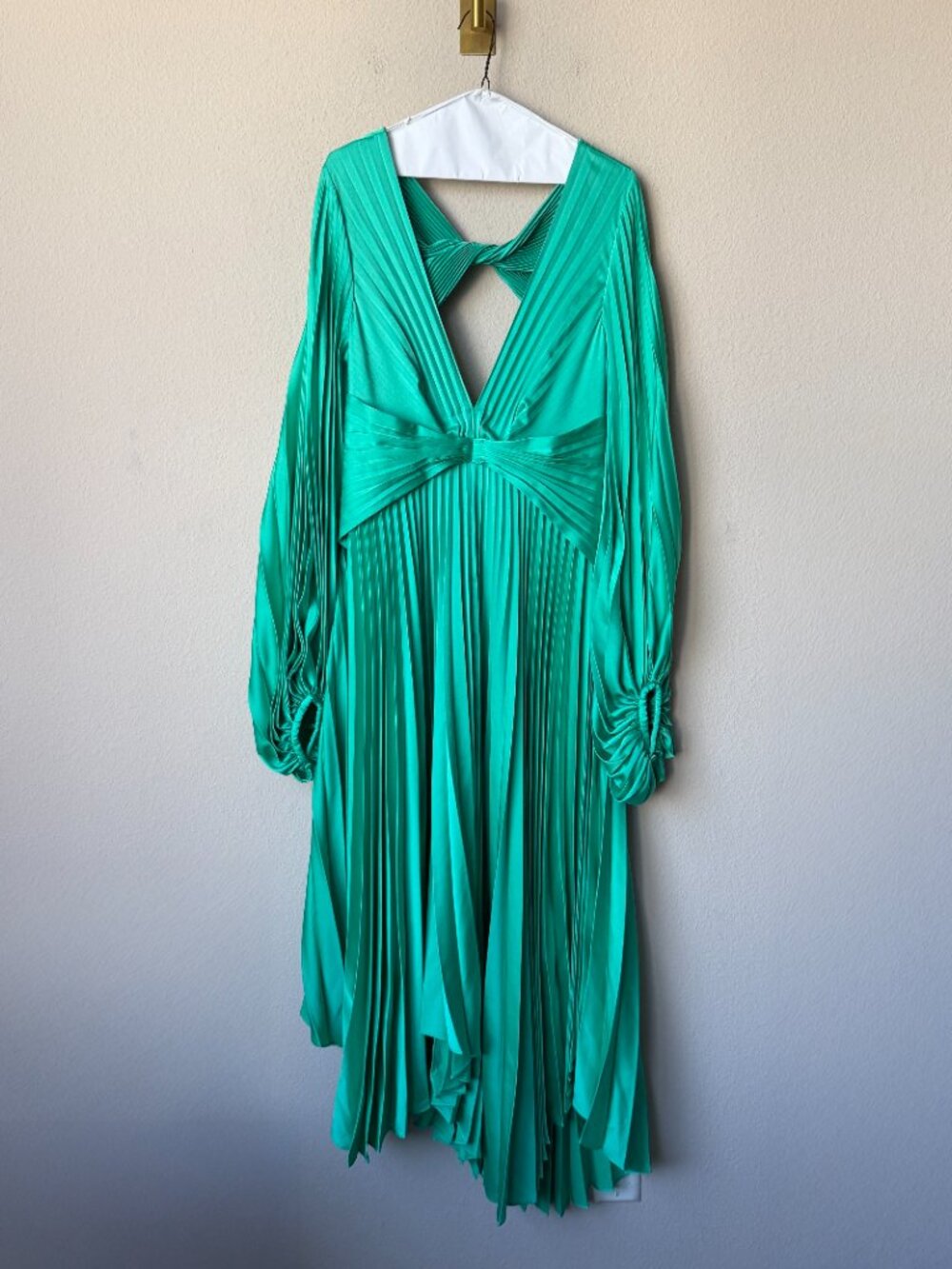 NWT Acler Palms Pleated Midi Dress in Electric Green Size 10 - Picture 3 of 9